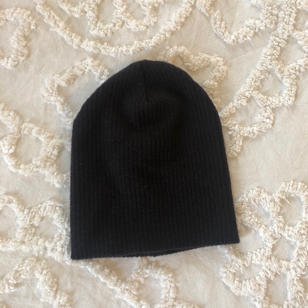 Black beanie